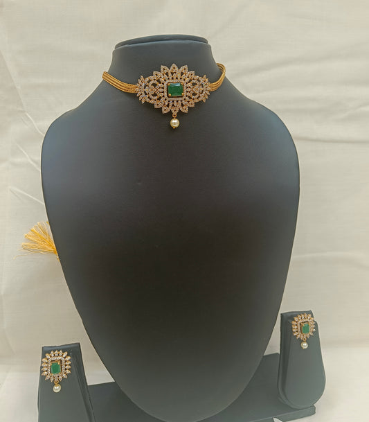 ✨ Elegant Green Stone Choker with Matching Earrings ✨