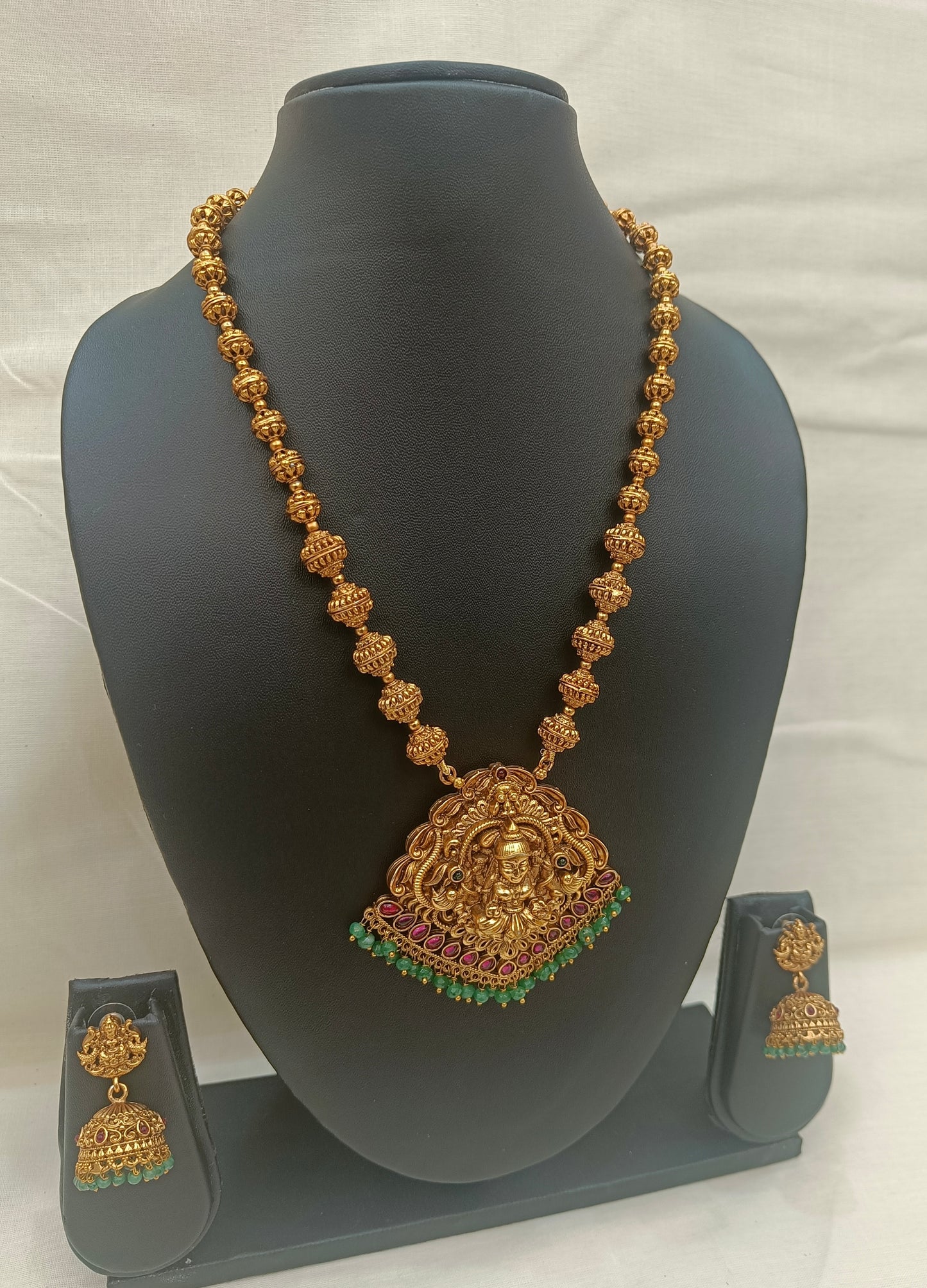 ✨ Traditional Lakshmi Temple Necklace Set ✨